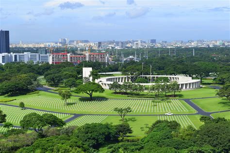 Manila American Cemetery .
